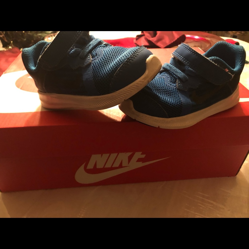 Toddler Size 7 Blue Nike Running Shoes Gently Used